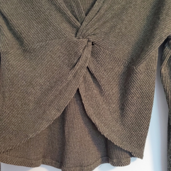 Crave Fame teens long sleeve blouse - Picture 6 of 10